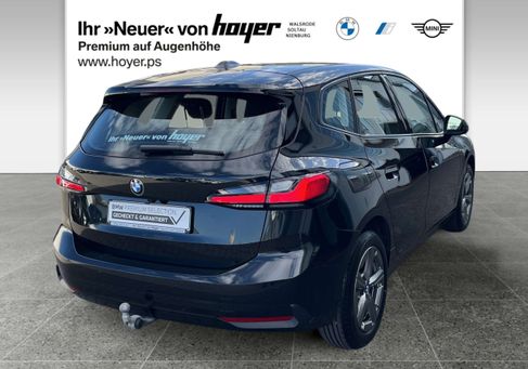 BMW 220, 2025