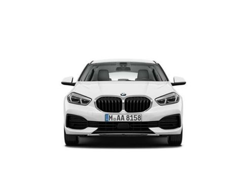 BMW 118, 2024