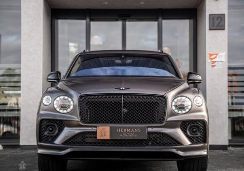 Bentley Bentayga, 2022