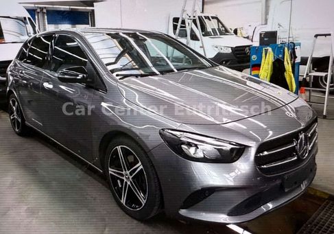 Mercedes-Benz B 200, 2021