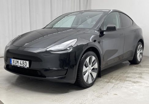 Tesla Model Y, 2023