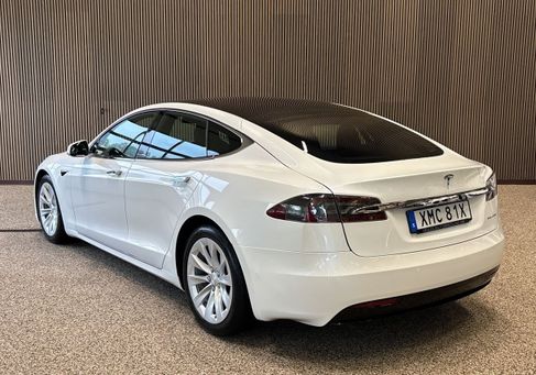 Tesla Model S, 2020 3