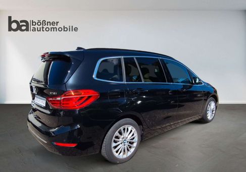 BMW 218, 2022 3