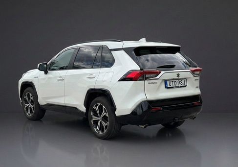 Suzuki Across, 2022