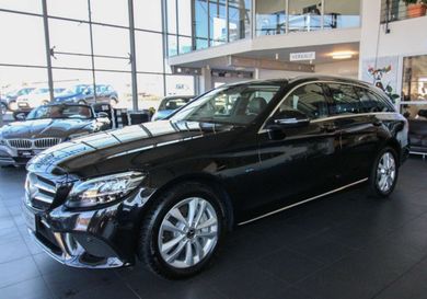 Mercedes-Benz C 300, 2021