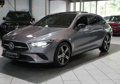 Mercedes-Benz CLA 200, 2022