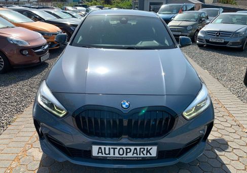 BMW 118, 2021