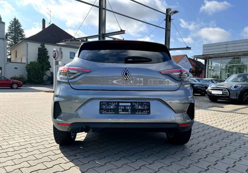 Renault Clio, 2024 3