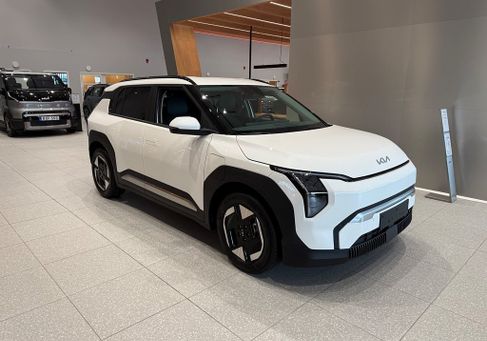 Kia, 2026 3