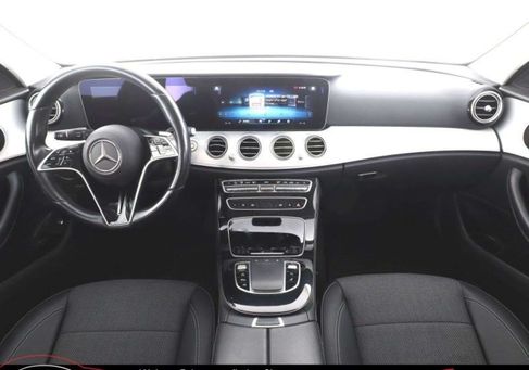 Mercedes-Benz E 220, 2022