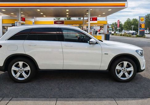 Mercedes-Benz GLC 300, 2021