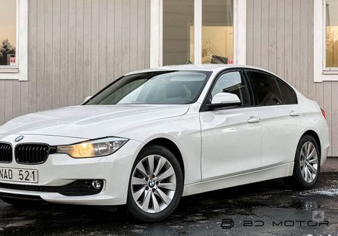 BMW 320, 2013