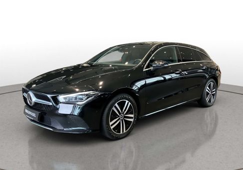 Mercedes-Benz CLA 200, 2022