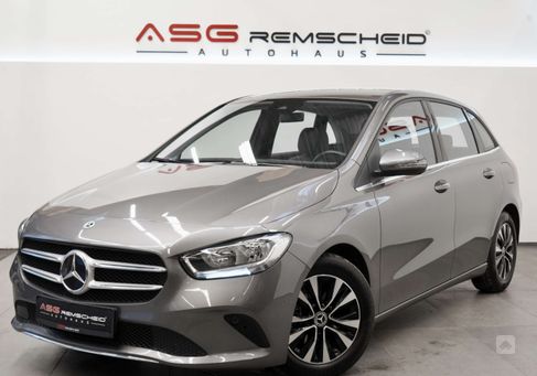 Mercedes-Benz B 180, 2021