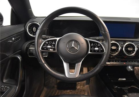 Mercedes-Benz CLA 200 Shooting Brake, 2021