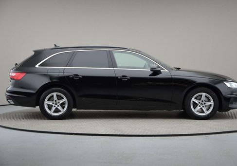 Audi A4, 2022