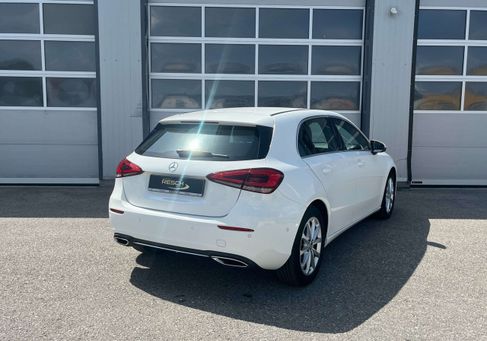 Mercedes-Benz A 180, 2022