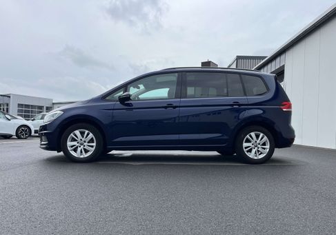 Volkswagen Touran, 2023 2