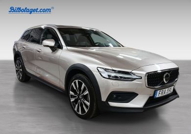 Volvo V60 Cross Country, 2024