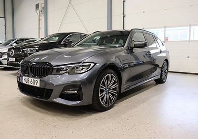 BMW 330, 2022