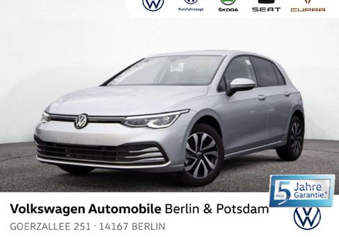 Volkswagen Golf, 2023