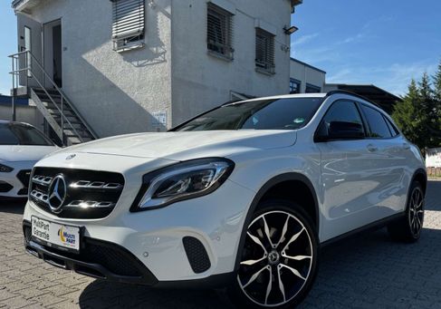 Mercedes-Benz GLA 220, 2017