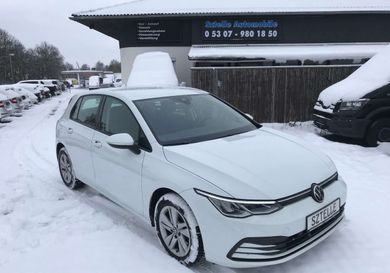 Volkswagen Golf, 2022