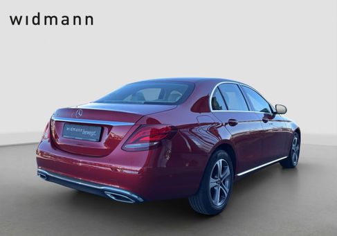 Mercedes-Benz E 200, 2019 3