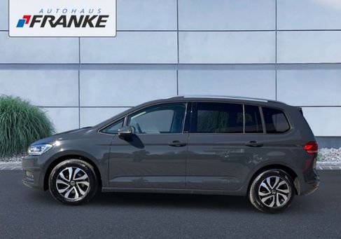 Volkswagen Touran, 2023 3