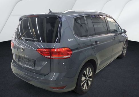 Volkswagen Touran, 2025 3