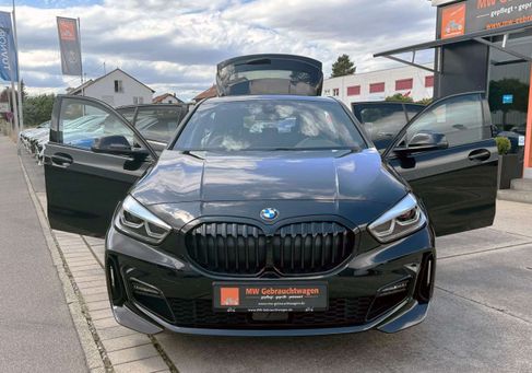 BMW 118, 2023