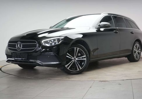 Mercedes-Benz E 300, 2022
