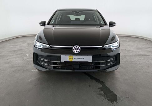 Volkswagen Golf, 2025
