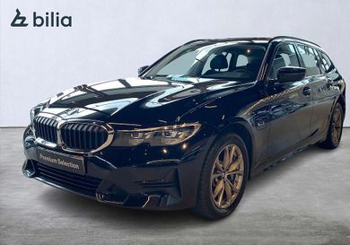 BMW 330, 2022