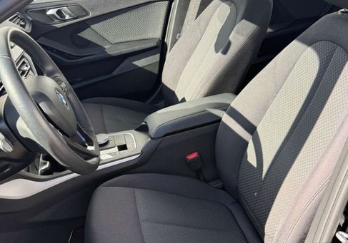 BMW 118, 2019 3