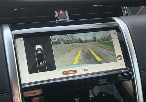 Land Rover Discovery Sport, 2022 3