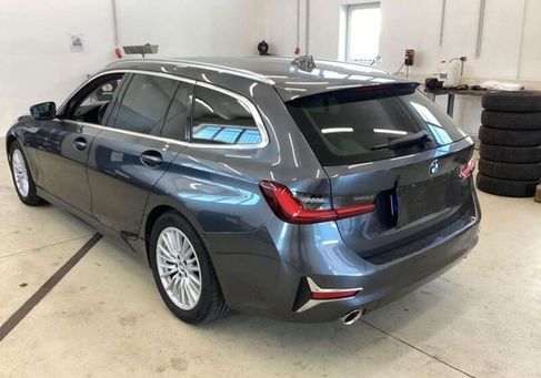 BMW 320, 2022 3