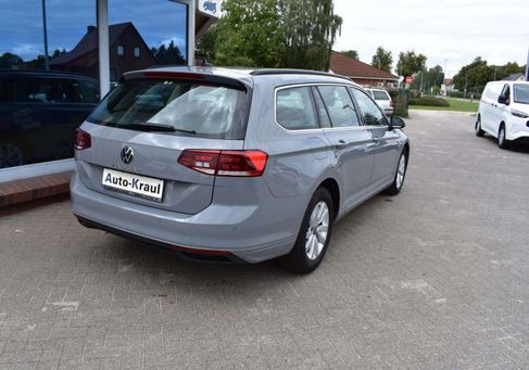 Volkswagen Passat Variant, 2023 3