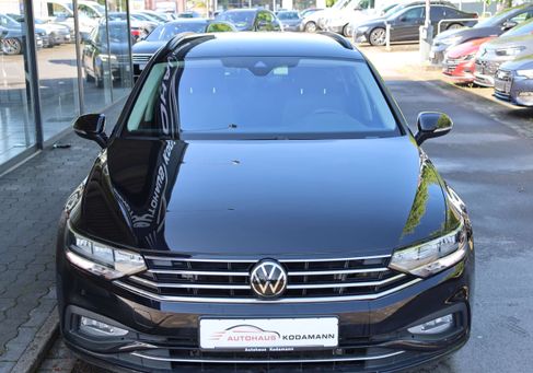 Volkswagen Passat Variant, 2023 3