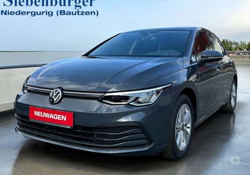 Volkswagen Golf, 2024