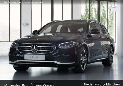 Mercedes-Benz E 300, 2023 2