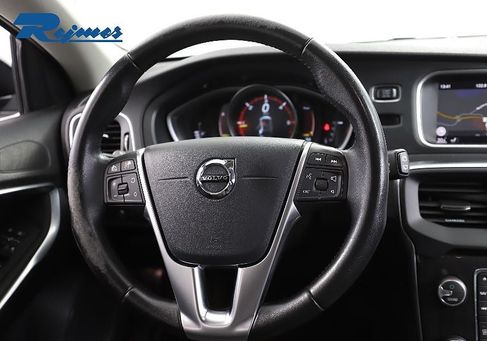 Volvo V40 Cross Country, 2019