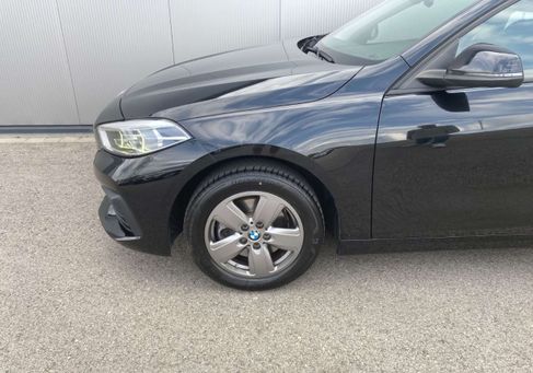 BMW 116, 2021