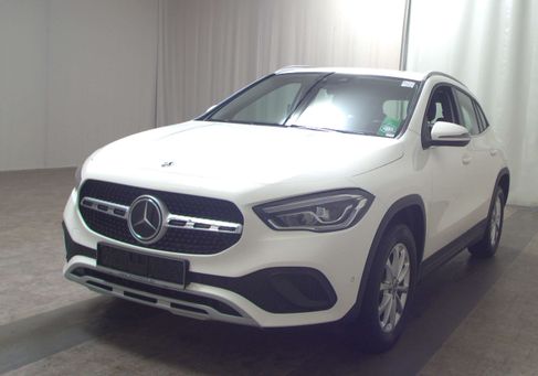 Mercedes-Benz GLA 250, 2022