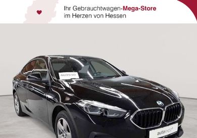 BMW 216, 2022