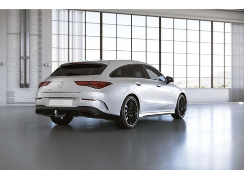 Mercedes-Benz CLA 250, 2022