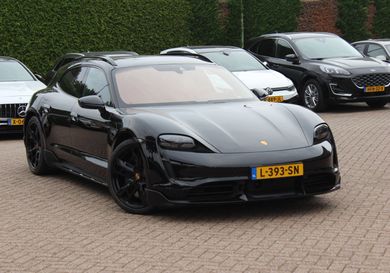 Porsche Taycan, 2021