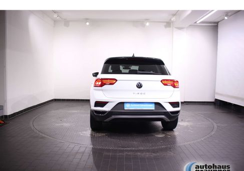 Volkswagen T-Roc, 2023
