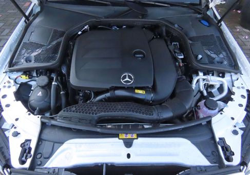 Mercedes-Benz C 200, 2020 3