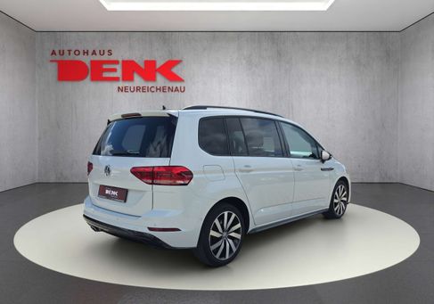 Volkswagen Touran, 2019 3